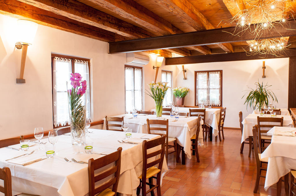 Elliot Osteria E Dormire In Collina Manzano المظهر الخارجي الصورة