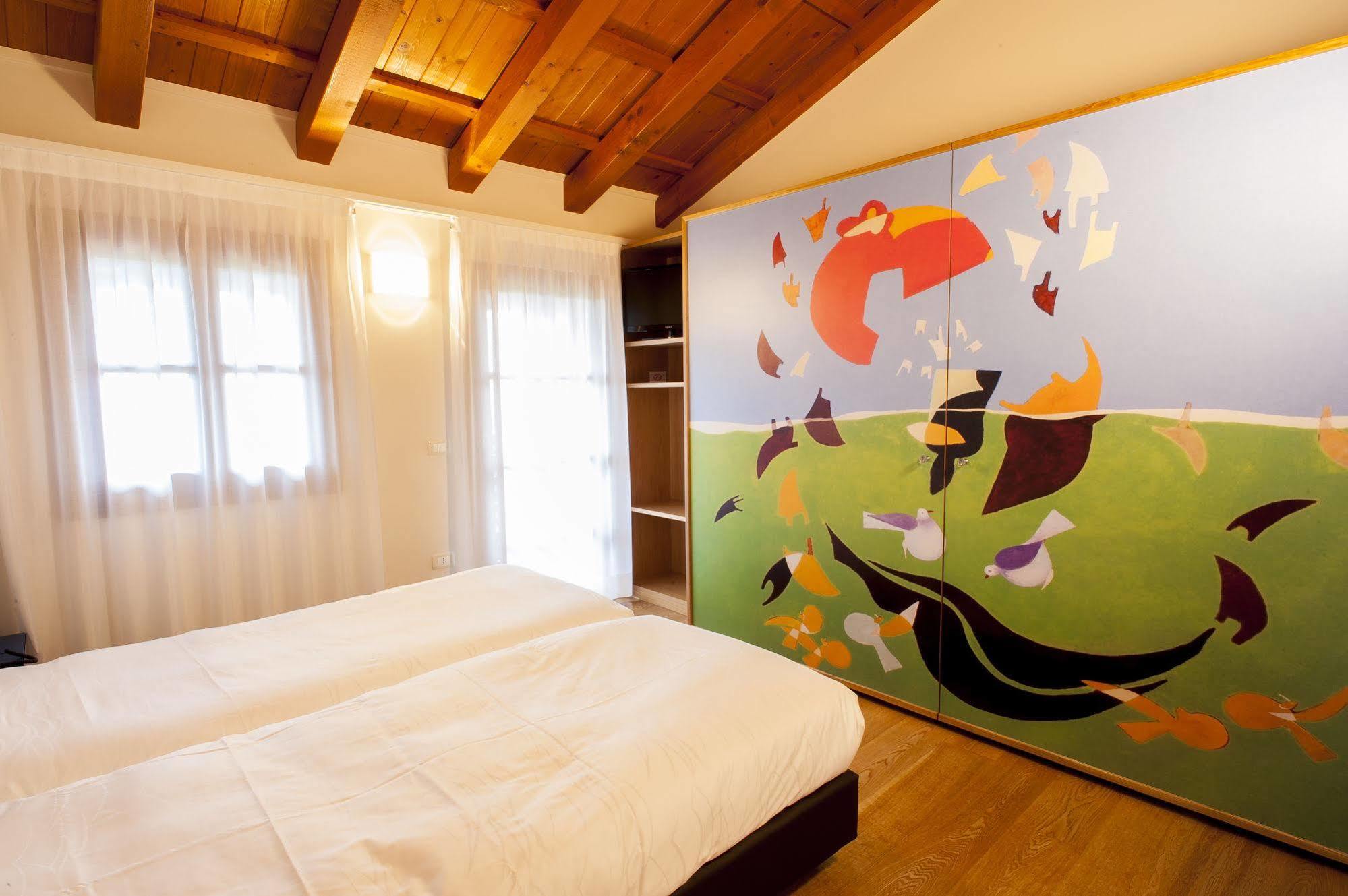 Elliot Osteria E Dormire In Collina Manzano المظهر الخارجي الصورة